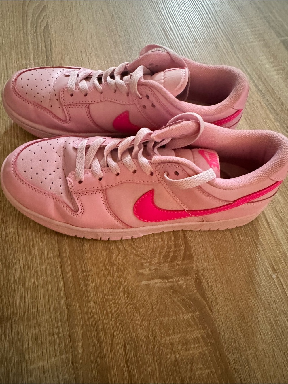 Nike Dunk Low GS Triple Pink DH9765-600 Size 6Y Women’s 7.5 Pink Sneakers